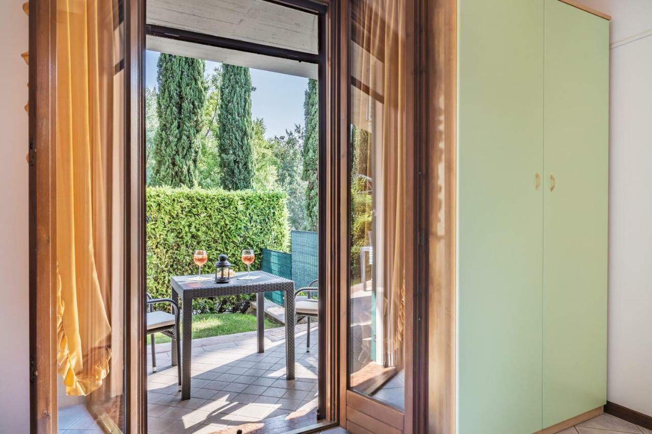 Residence Nuove Terme Sirmione Eksteriør billede