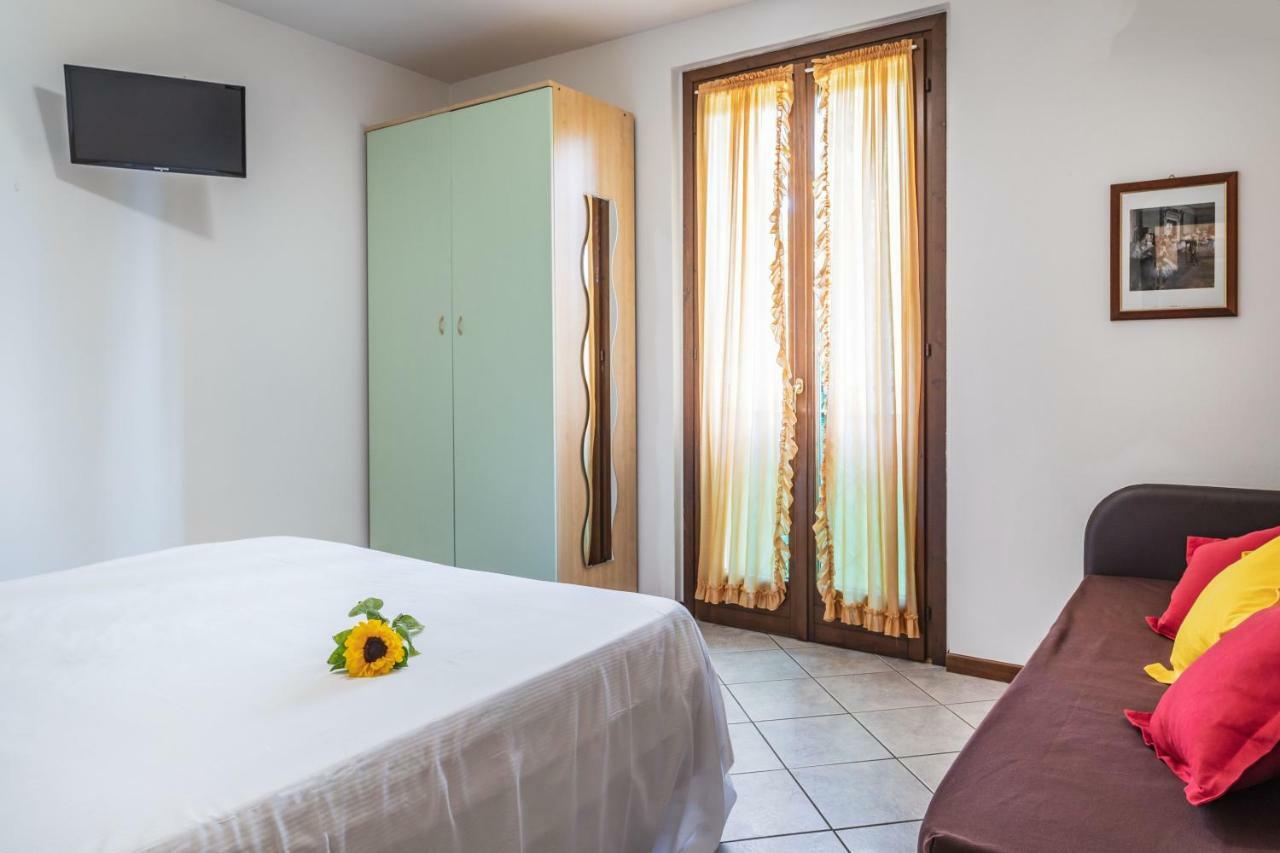 Residence Nuove Terme Sirmione Eksteriør billede